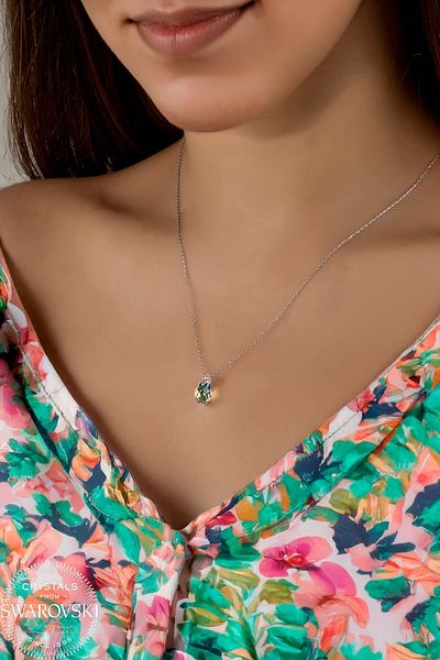 Swaroski Zirconia Crystal Stone Shiny Drop Necklace Women's Eye-Catching Design