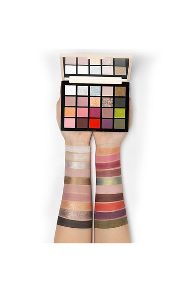 Character Character Shadow Gallery 20 Color Eyeshadow Palette