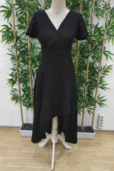 Mossta Φόρεμα κρεπ με λεπτομέρεια με διπλό λαιμόκοψη - Μαύρο