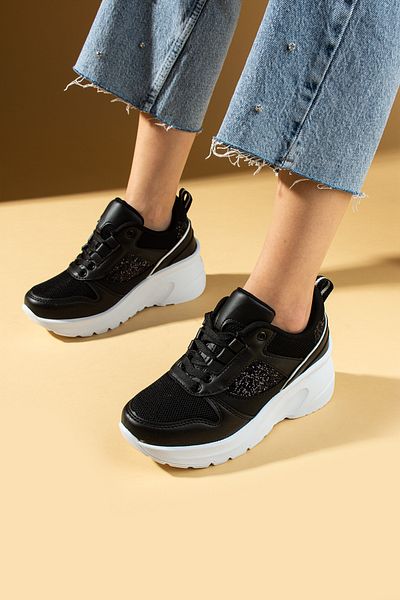 Pembe Potin Black and White Women's Sports Sneakers Lace-up Casual Comfortable Sole Shoes