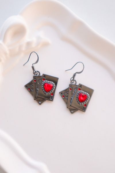 EFBUTİK Black Red Heart Stone Poker Card Imported Earrings