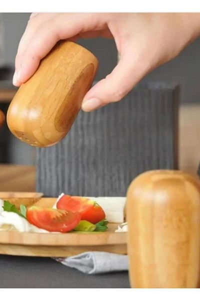LİNGO HOME Set of 2 Bamboo Salt and Pepper Shakers - Spice Rack with Bamboo Stand