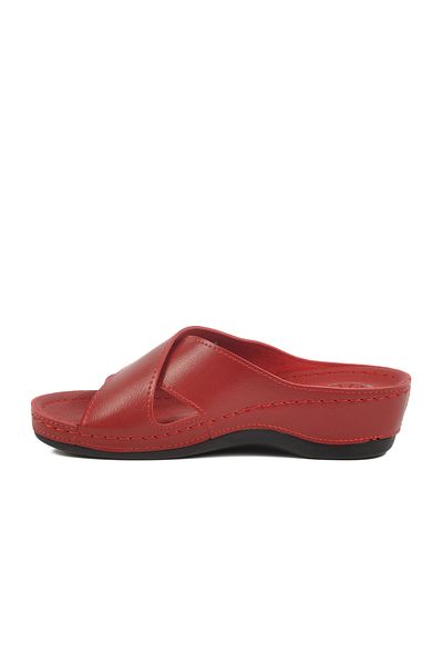 AYK'S Red Lightweight Women's Slippers 15.032 Z
