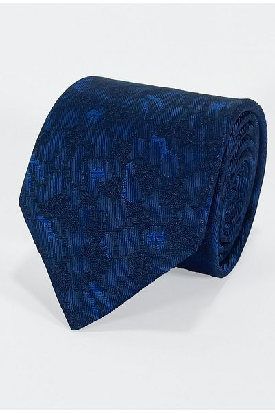 BLC Basic Line Co. Navy Blue Shaded Floral Patterned Microfiber Tie and Handkerchief Set - 7 cm Modern Cut