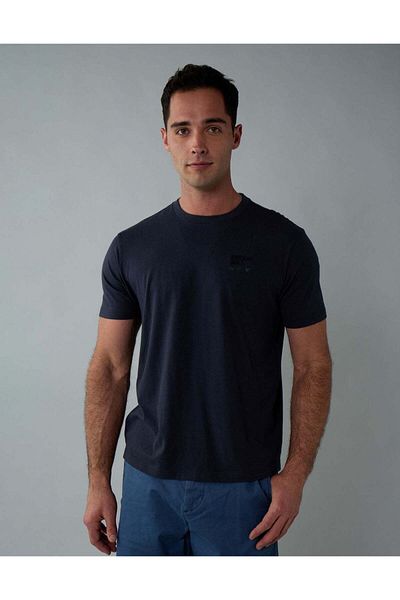 AMERICAN EAGLE تي شيرت بشعار AE
