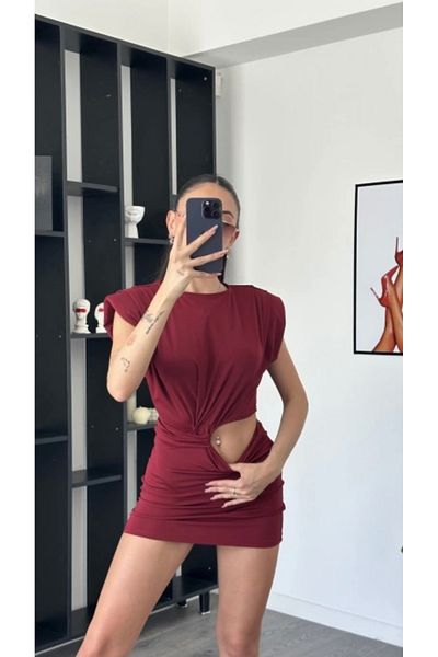 Les Séduisantes c.a. Rochie căptușită din țesătură submersibilă cu detaliu în talie