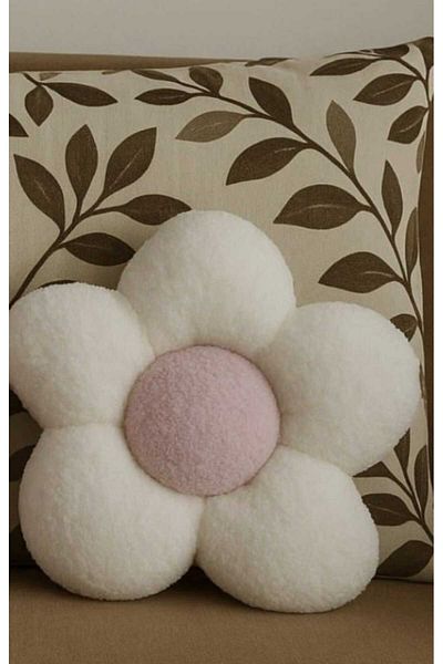 No Name Atelier Daisy Pillow