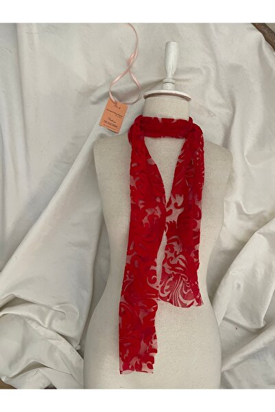 Nurcanilirboutique وشاح أحمر