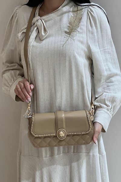Levidor Shoulder Crossbody Bag with Round Buckle Detail