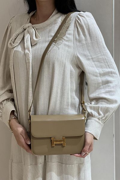 Levidor H Logo Locked Shoulder Crossbody Bag
