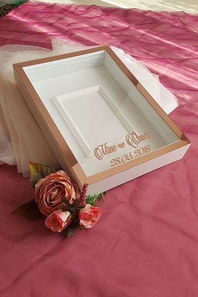 hobicehayaller 25x35 Memory Frame with Name Photo Section!Triangle Slatted Rose Boxes