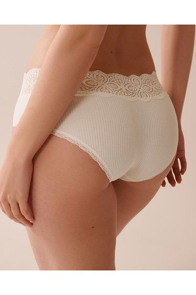 La Vie en Rose Lace Trim Ribbed Hiphugger Panty