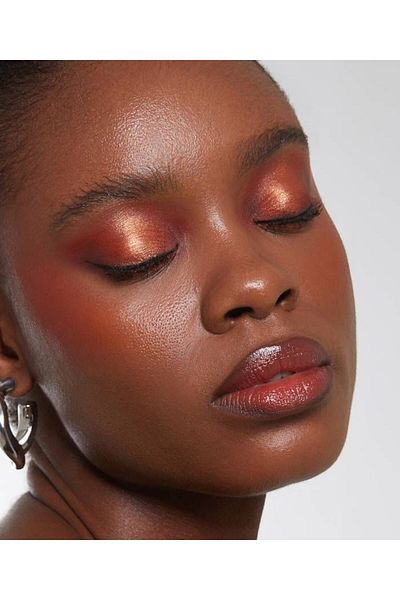 Beauty Bay باليت ظل عيون Fiery من بيوتي باي- مكون 42 لون