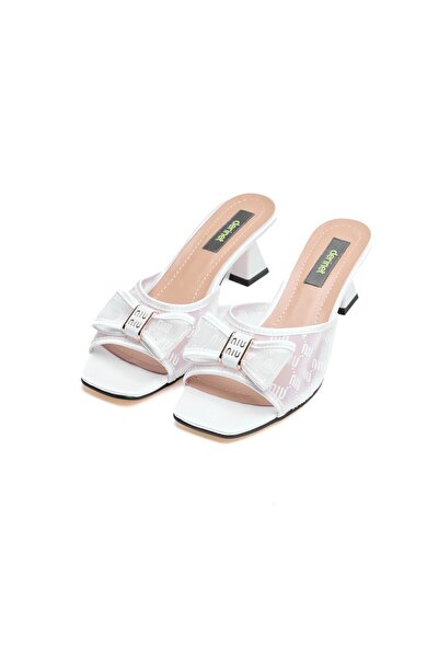 derinet Fiyonk Aksesuarlı Kadın Topuklu Terlik