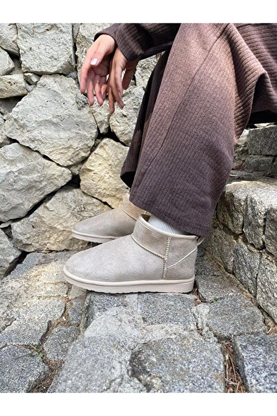 Elvinin Tarzı Lopez (Bej) Renk Düz Taban İçi Kürklü Kadın Bot