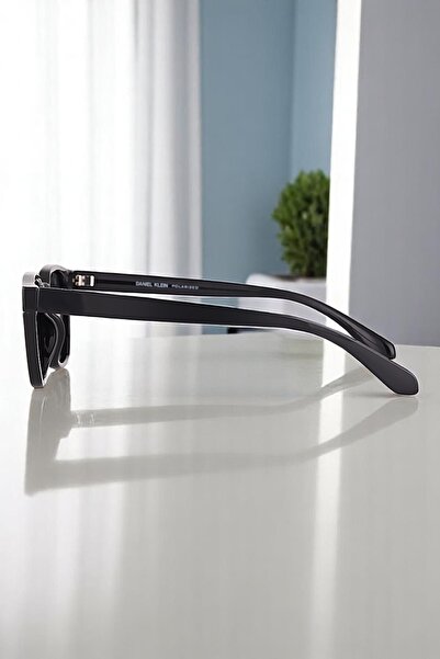 Daniel Klein Original 100% Polarized Uv400 Protection Black Color Unisex Sunglasses Dkg6252C1