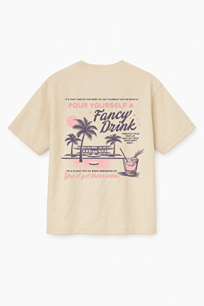 Altair Tr تي شيرت للجنسين باللون البيج مقاس كبير مطبوع عليه كوكتيل صيفي