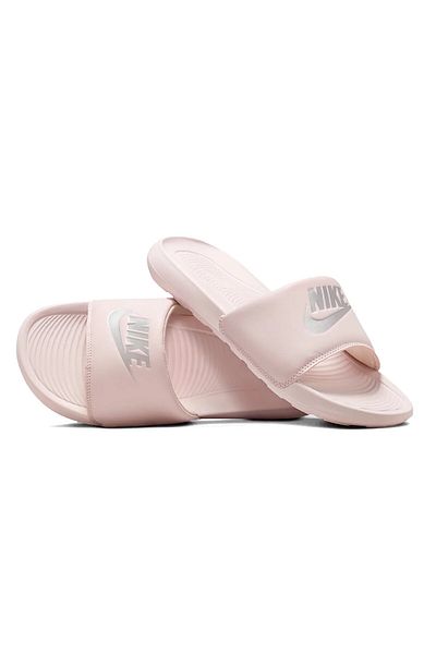 Nike Unisex sports daily slippers victori one shower slide