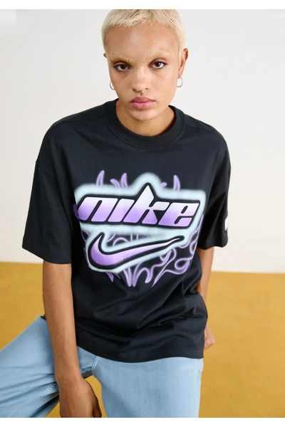 Nike Sportswear Dance Oversized Short-Sleeve Siyah Kadın T-shirt