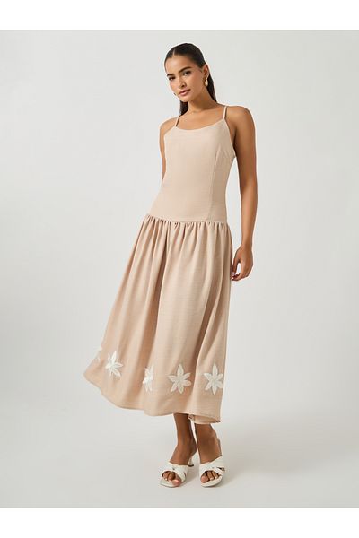 Styli Flower Applique Strappy A-Line Midi Dress
