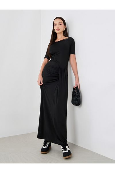 Styli Solid Boat Neck Lace Detail Maxi Dress