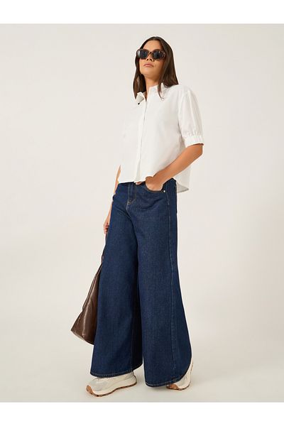 Styli Solid Puff Sleeve Boxy Fit Spread Collar Shirt