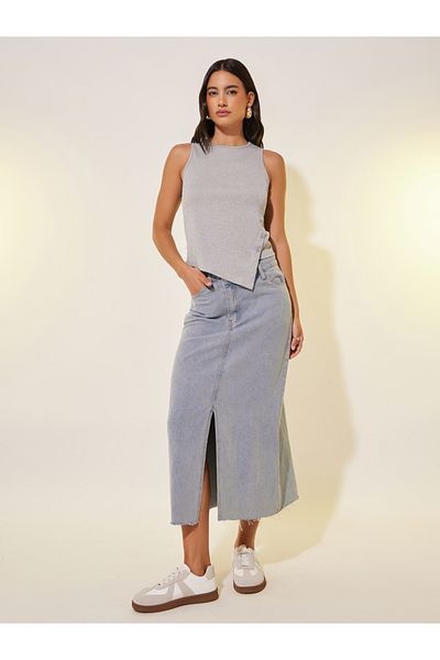 Styli Solid Asymmetric Hem Sleeveless Top