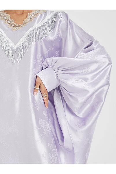 Styli Embellished Neck Jacquard Batwing Sleeves Kaftan