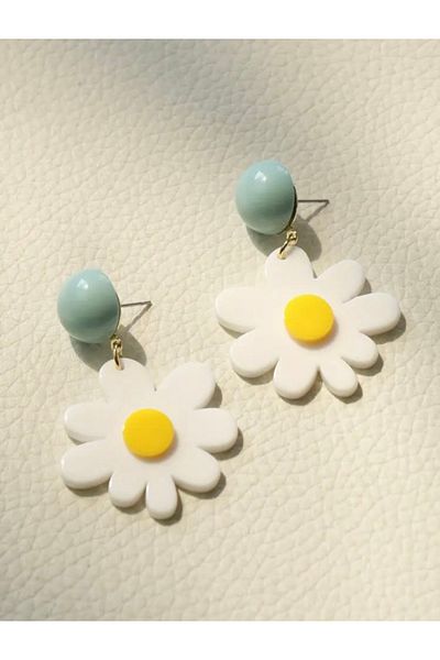 Accessories أقراط نسائية أنيقة بتصميم زهرة الأقحوان البيضاء من فانيليا أفينيو، متدلية رعوية للاستخدام اليومي