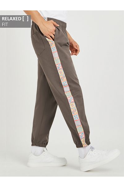Styli Side Motif Printed Tape Relaxed Fit Joggers