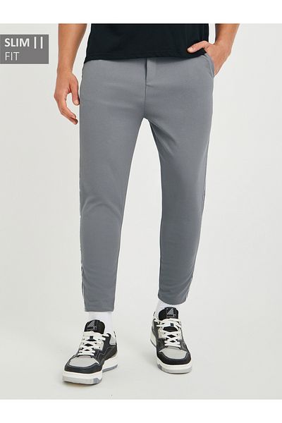 Styli Solid Mid Rise Slim Fit Joggers