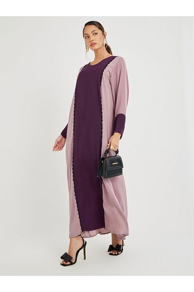 Styli Color Block V Neck Jalabiya with Lace Trim