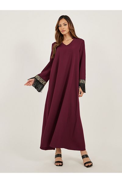 Styli Lace Detail Collared Jalabiya with Tassel Trim