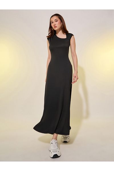 Styli Solid Sleeveless A-Line Midi Dress