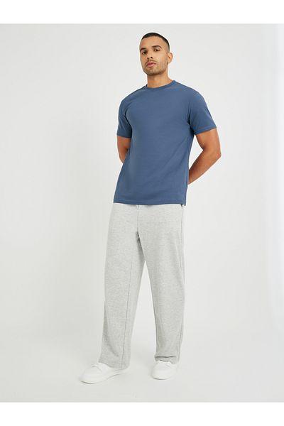 Styli Solid Short Sleeve Crew Neck T-Shirt
