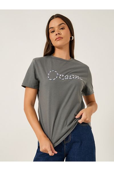 Styli 3D Embroidered Short Sleeve Oversized T-Shirt