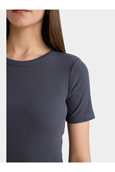 DeFacto Women Black Ribbed Crew Neck TShirt