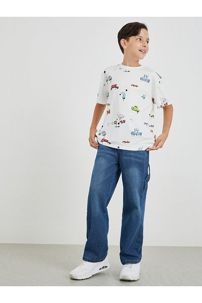 Styli Graphic Print Round Neck T-Shirt