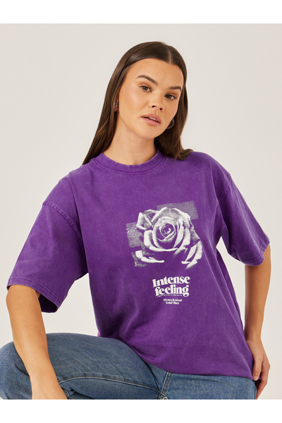 Styli تي شيرت كبير الحجم بأكمام قصيرة وطبعة جرافيكية مغسولة بالأحماض