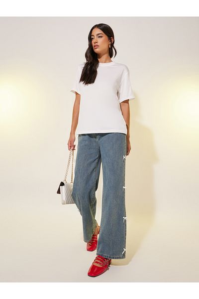 Styli Graphic Print Round Neck T-Shirt