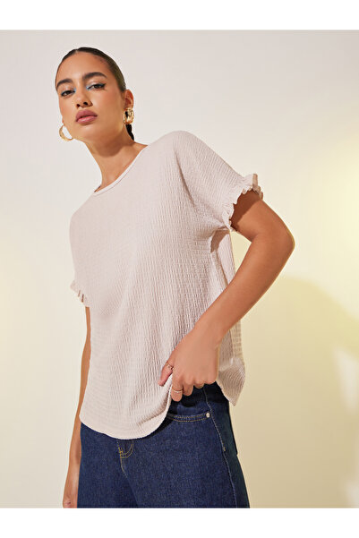 Styli تي شيرت فضفاض بياقة دائرية وملمس سادة