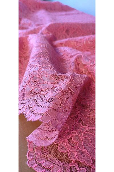River Fabrics Lace Neon Fuchsia with Foil Cord 1.5 Meters