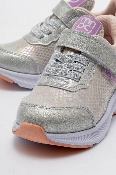 mnpc Girl's Silver Sports Shoes