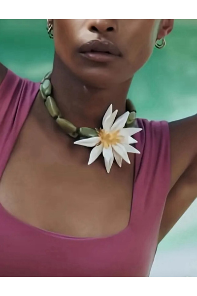 HOSBUTIK Yeni sezon yeşil çiçek kolye