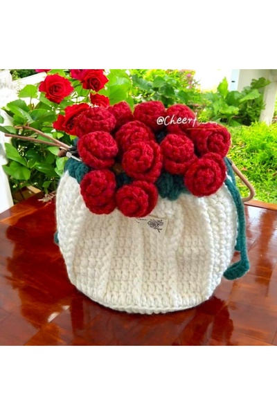 Charme Elegant el örgüsü gül buket çanta