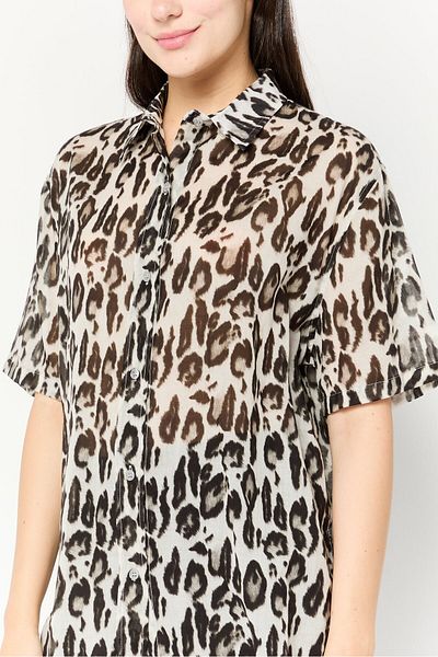 Stella McCartney Women Pointed Collar Short Sleeve Animal Print Shirt, Multicolor