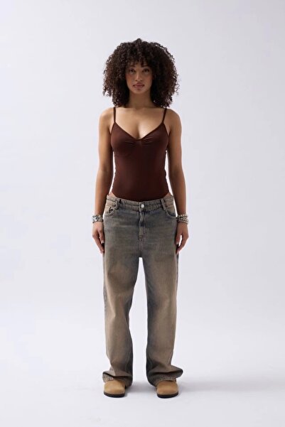 ESSE BUTİK    Body cu bretele adunate în față