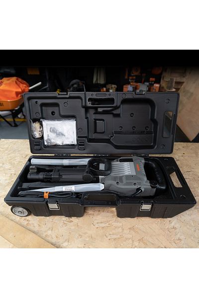 kseibi Demolition Hammer, 30mm Hex, 1750W, Bmc Box With Wheels, Heavy Duty, Swiveling Front Handle