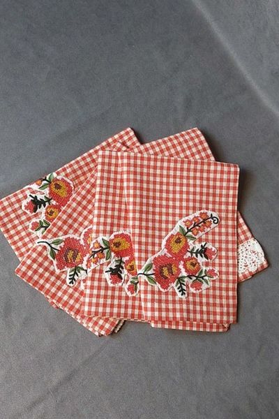 Uretti - Pınar 6788 4280 Handmade Lace and Cross Stitch American Service Set for 4 People
