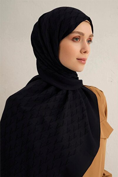 Armine Pamora Shawl 3 01